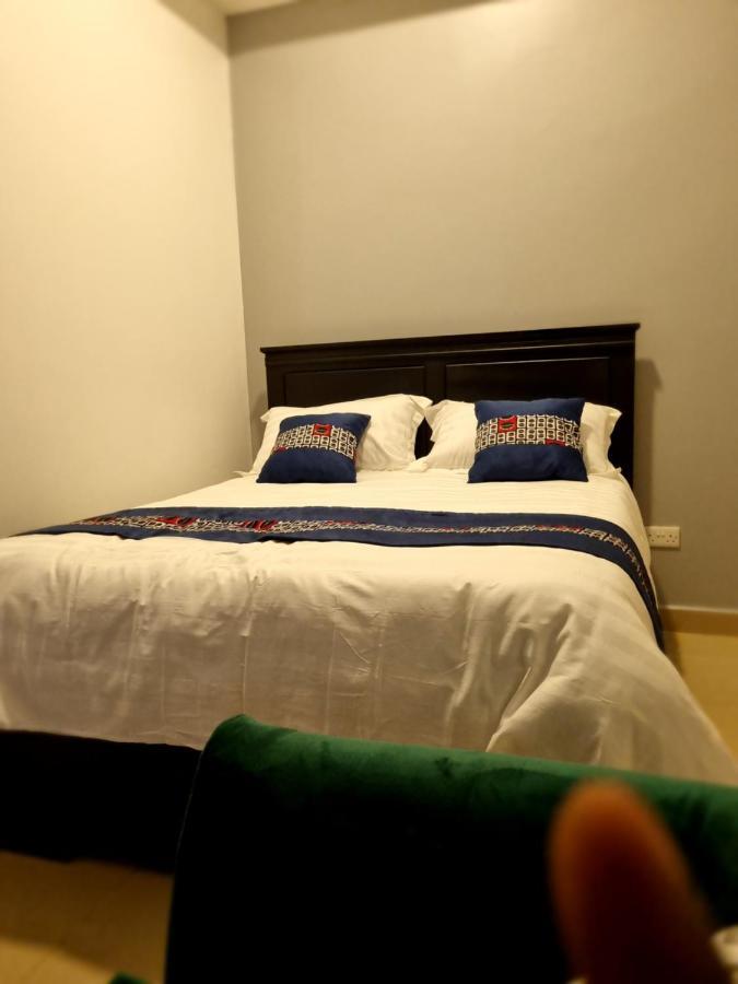 Eika Suites At Acacia Kampala Luaran gambar