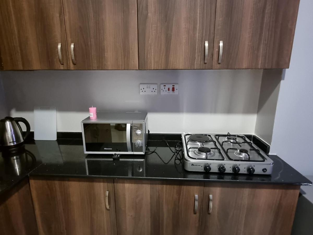 Eika Suites At Acacia Kampala Luaran gambar