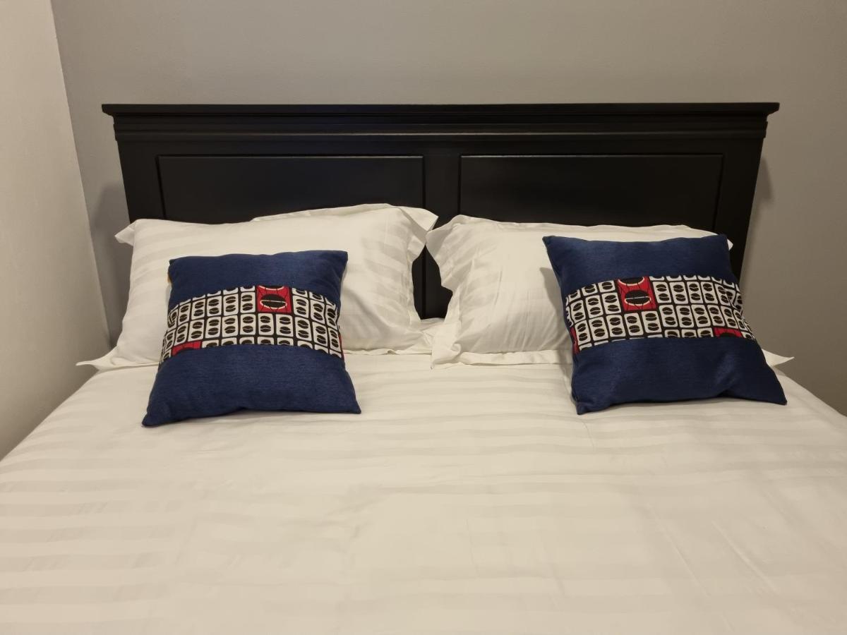 Eika Suites At Acacia Kampala Luaran gambar